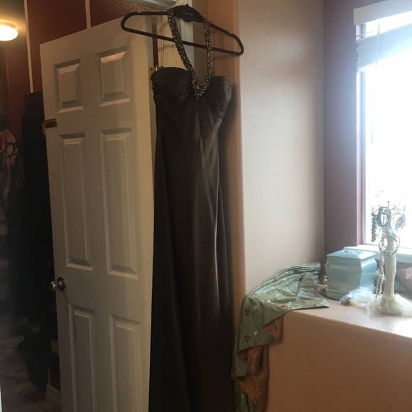 Satiny Silk Beaded V-Neck - Picture 5 of 5